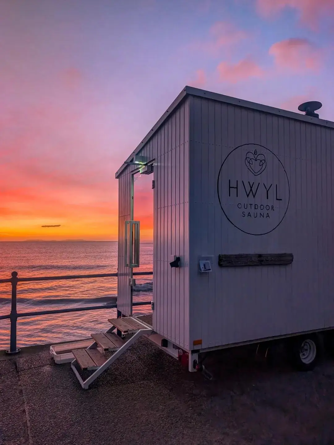 Hwyl Outdoor Sauna at Saundersfoot harbour, Pembrokeshire